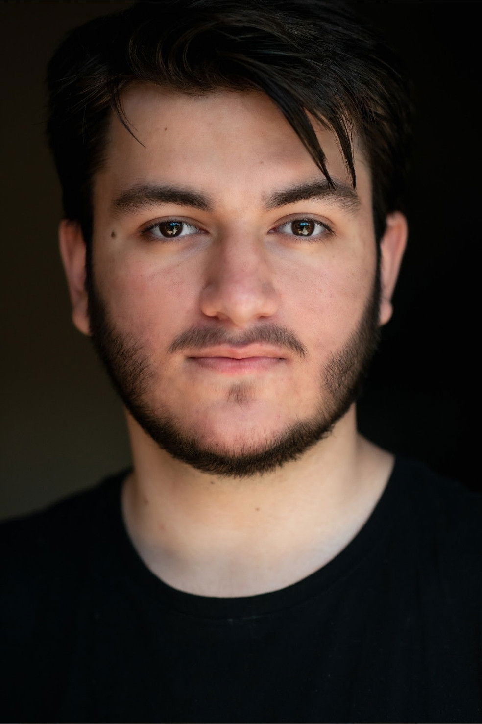 Emrah Akbulut backdrop