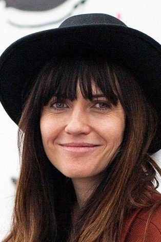 Mia Aegerter backdrop