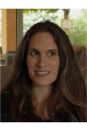 Marion Suau backdrop