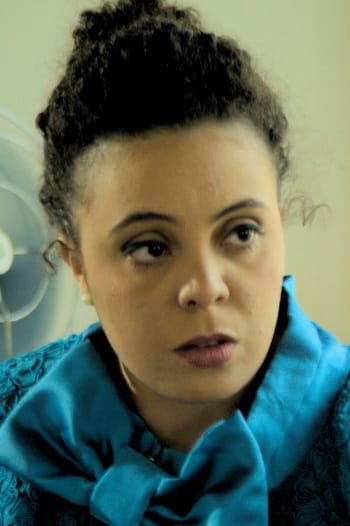 Amanda Simião backdrop