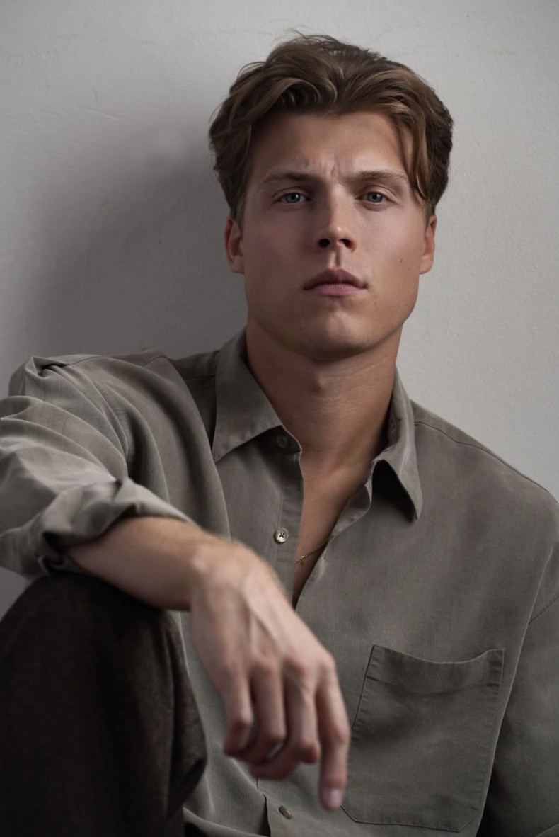 Nate Kohnen backdrop