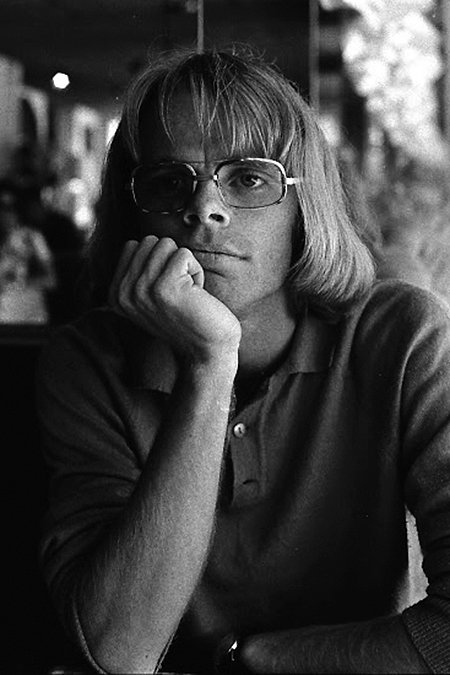 Lasse Nielsen backdrop