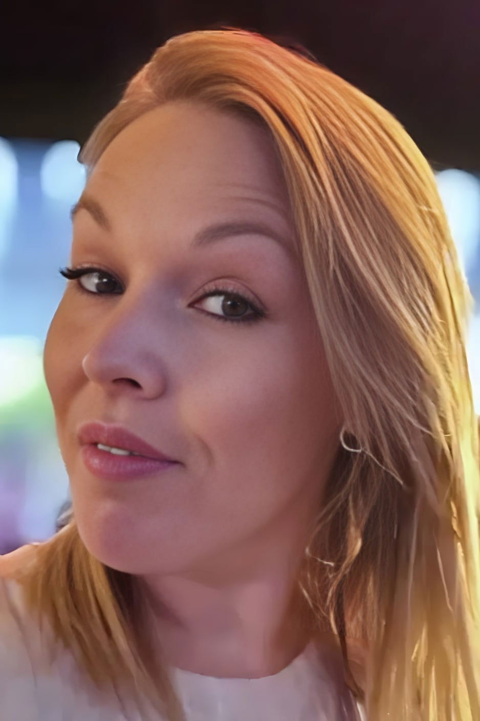 Sarah Ritchie backdrop