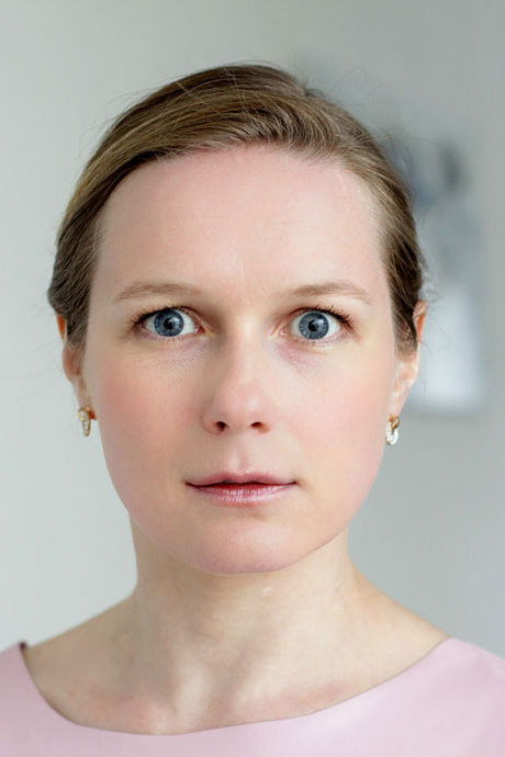 Nina Loshchinina backdrop