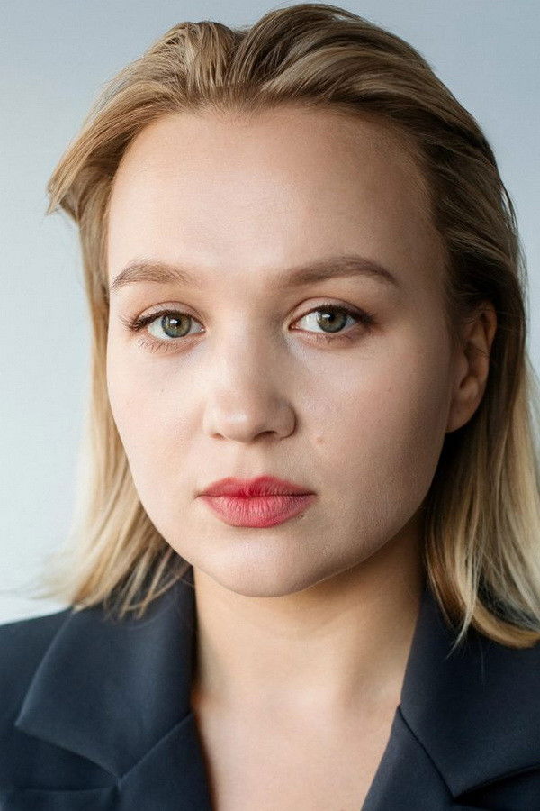 Alyona Pavlova backdrop