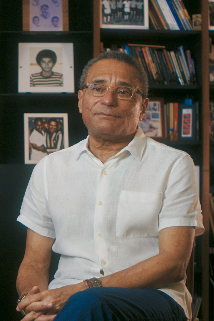 Paulo Cesar Vasconcellos backdrop