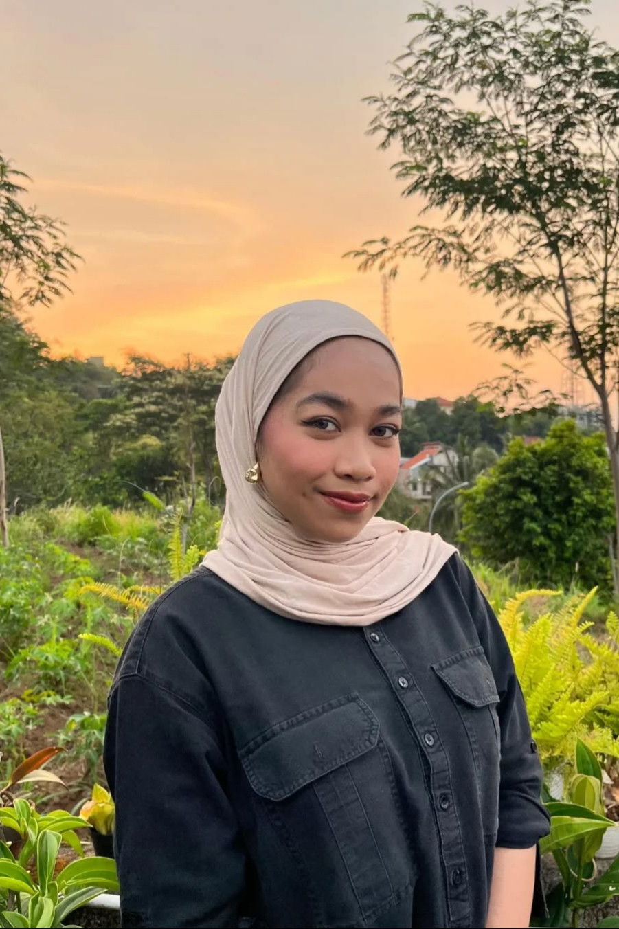 Yashinta Indana Zulfa backdrop