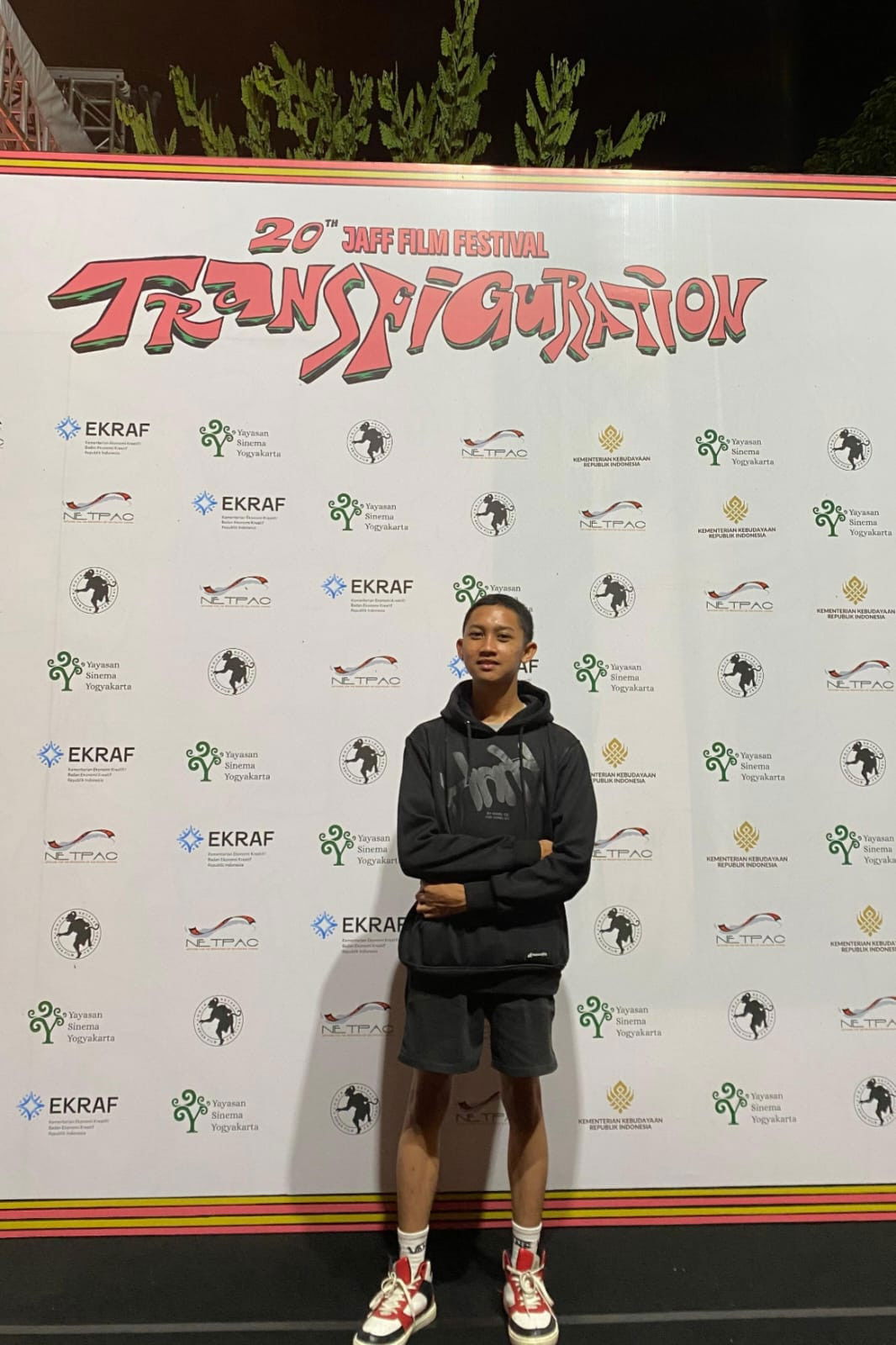 Virgi  Akta Nabilza Alinsxi backdrop