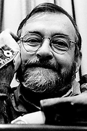 José Luis García Sánchez backdrop