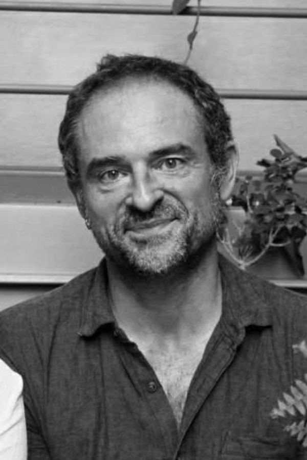 Miguel de Diego backdrop