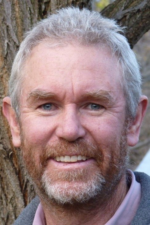 Mark Spain → Mark Spejn backdrop