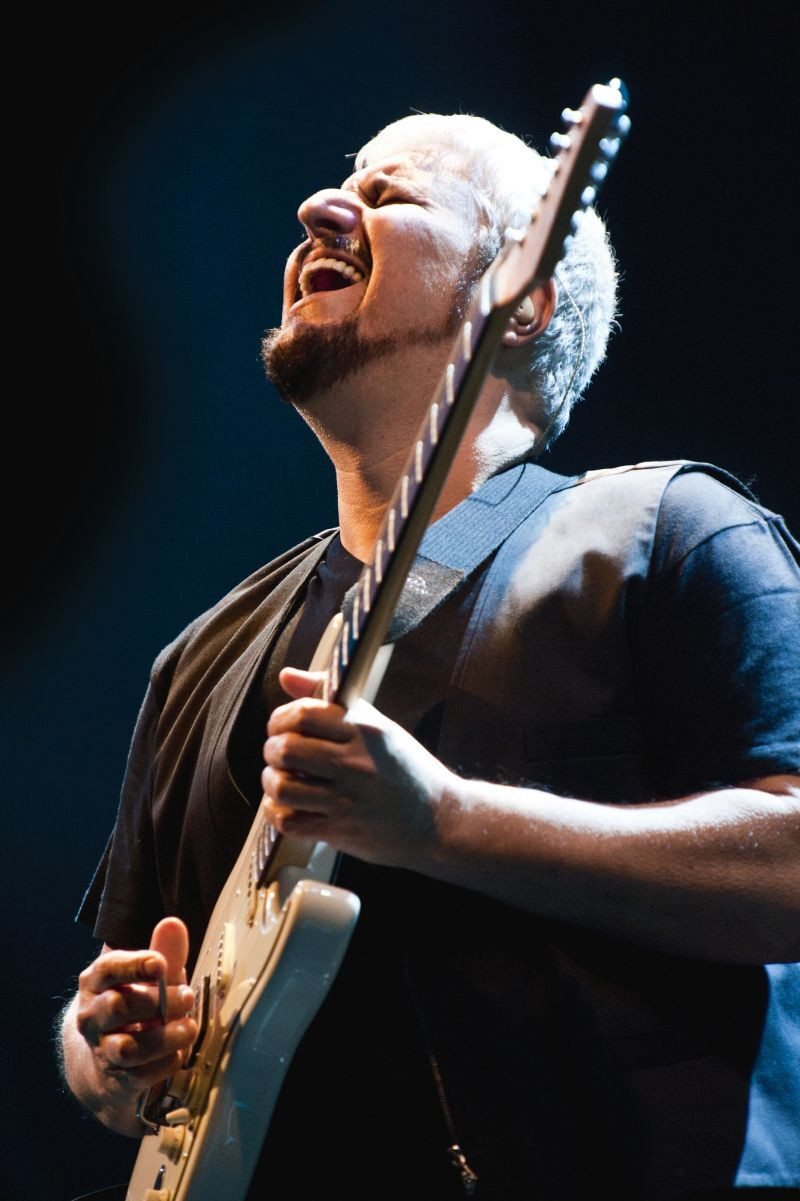 Pino Daniele backdrop