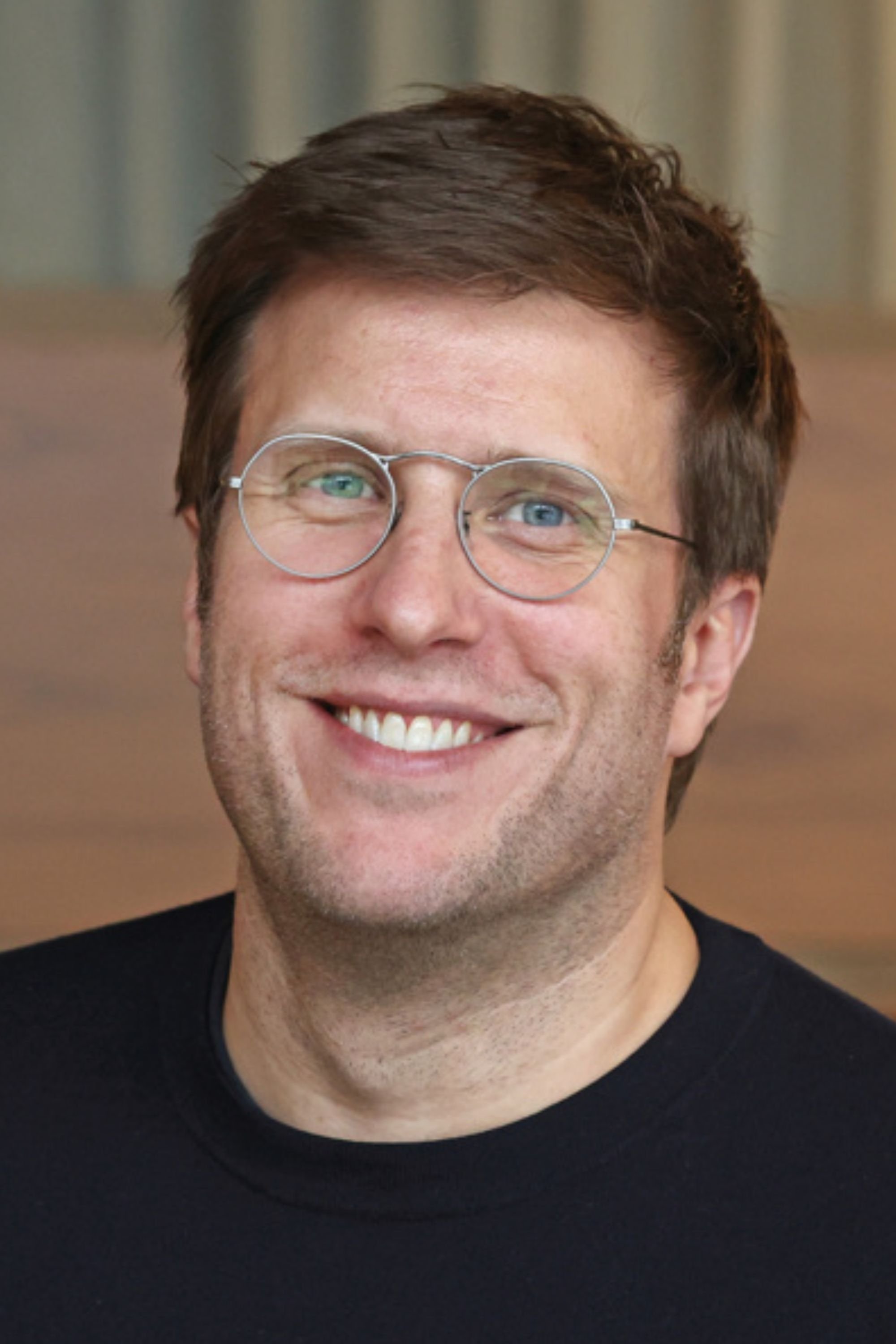 Charles-Olivier Michaud backdrop