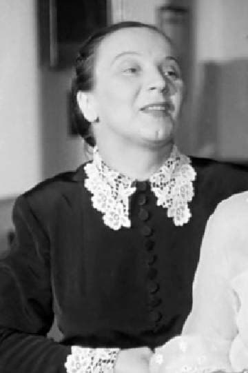 Sophie Mallet backdrop