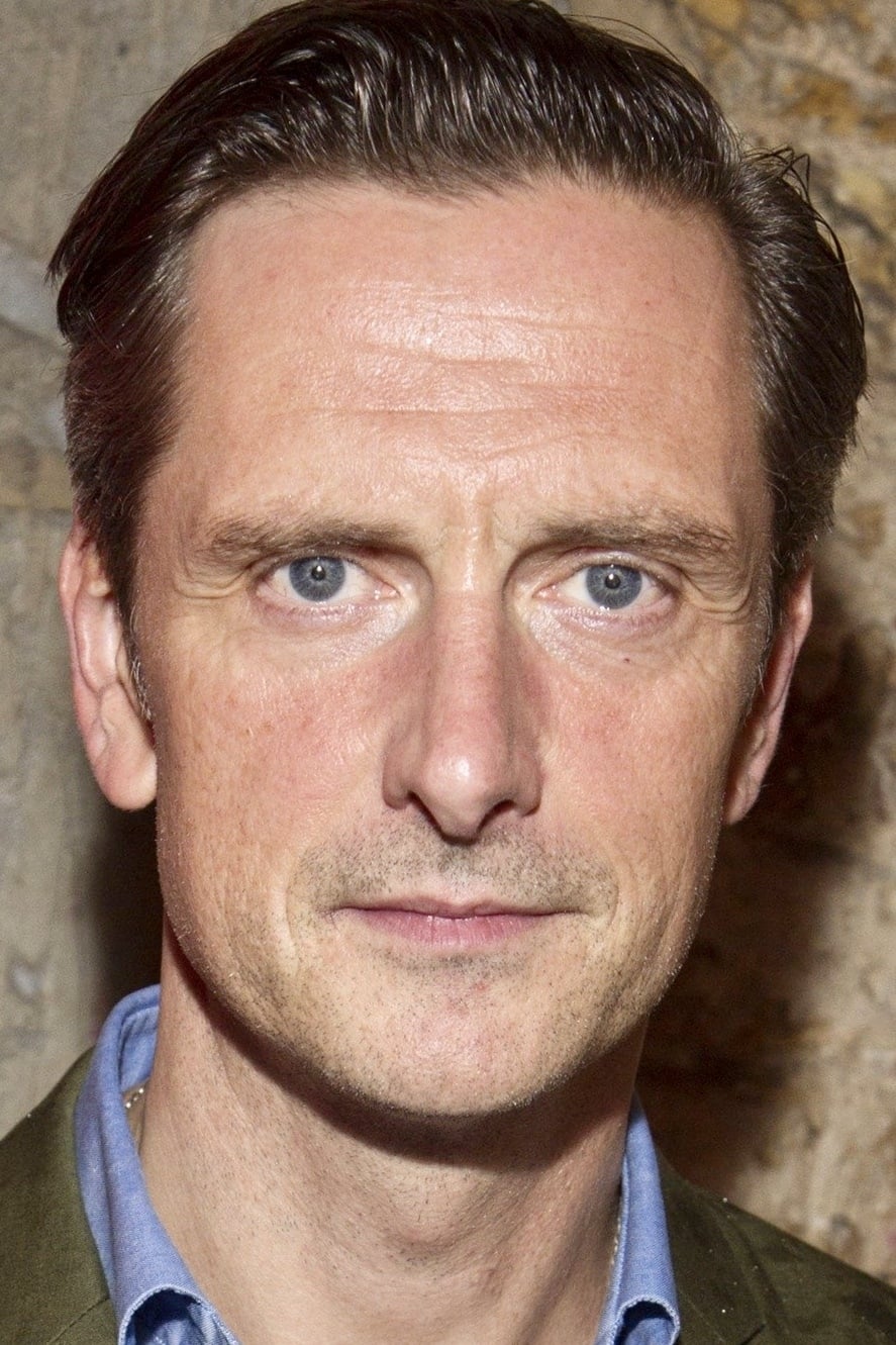 Nicholas Gleaves backdrop