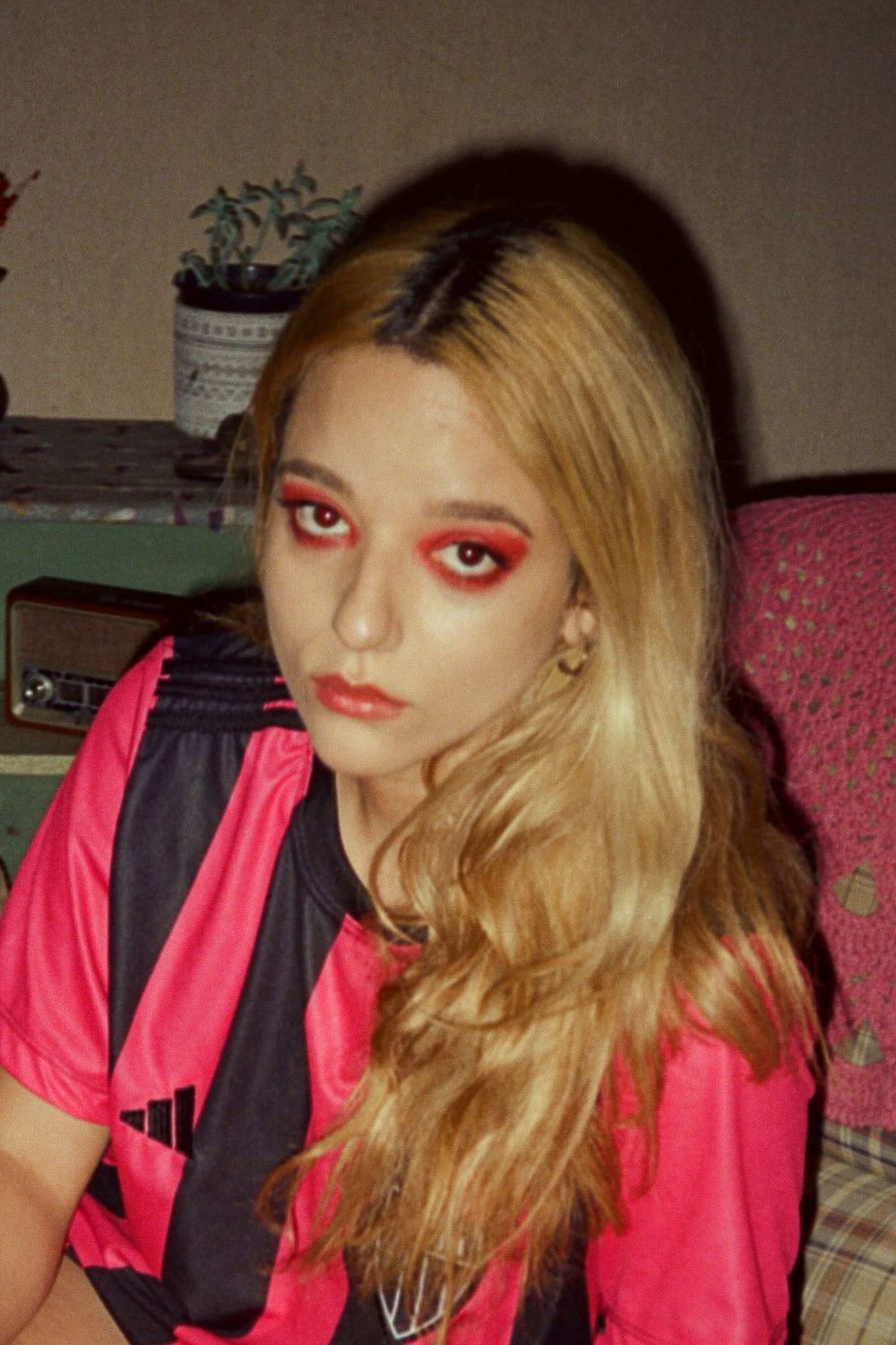 Marya Bittencourt backdrop