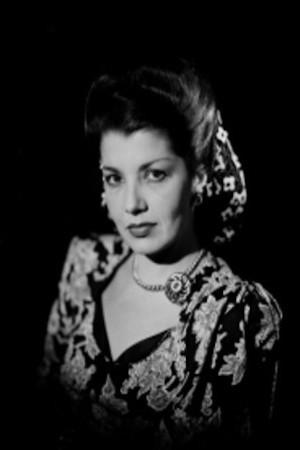 Dalia Íñiguez backdrop