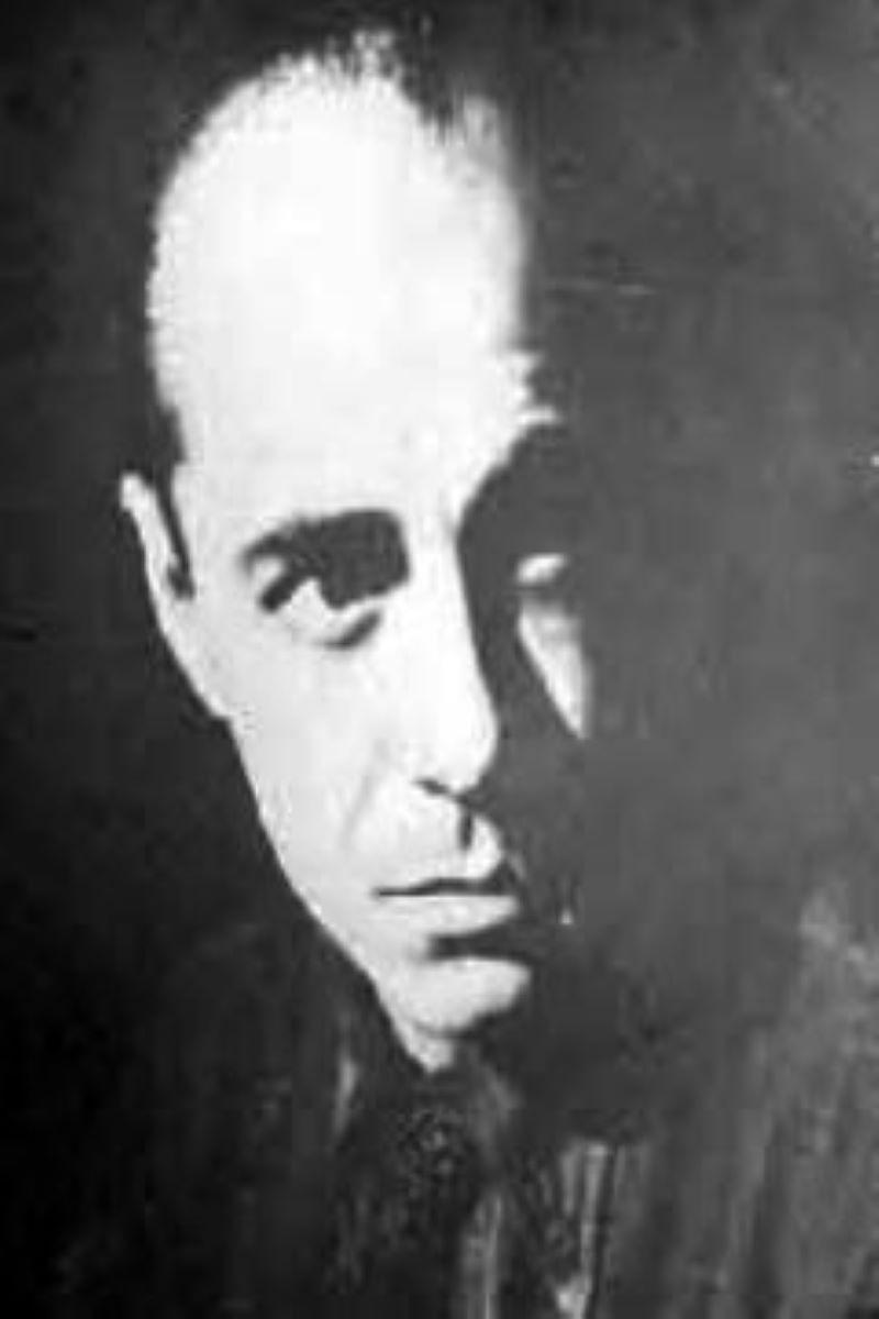 Antonio Momplet backdrop