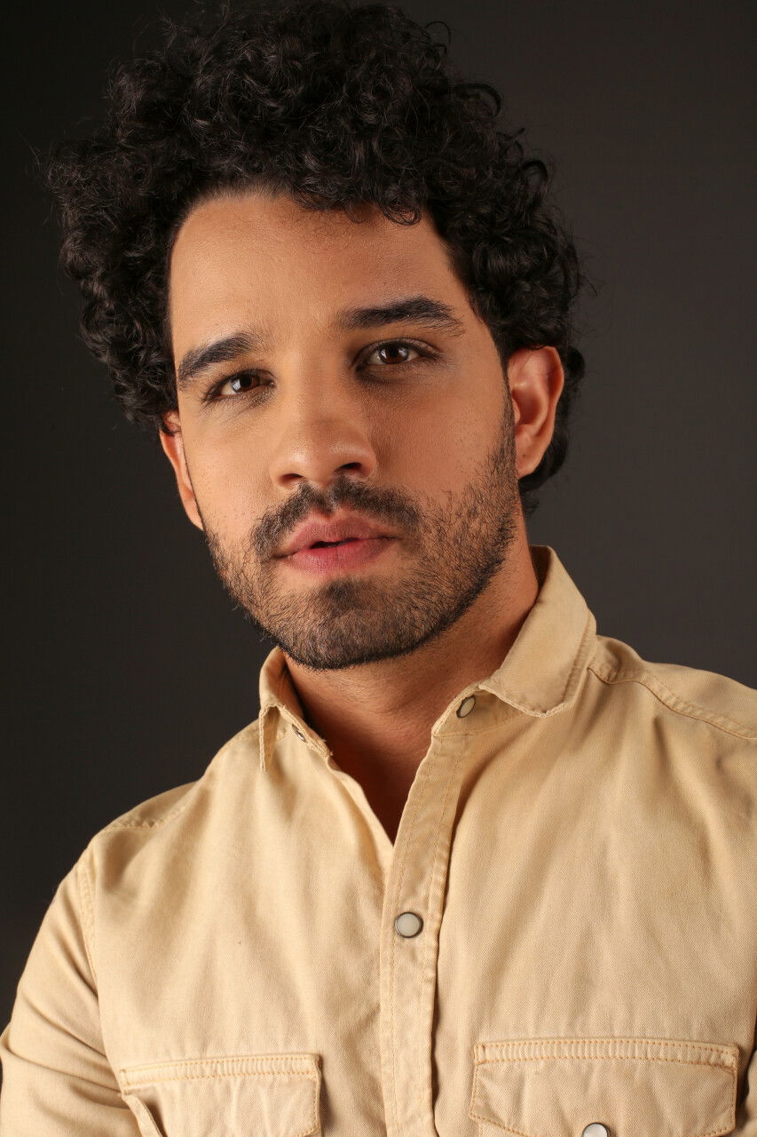 Jesus Borges backdrop