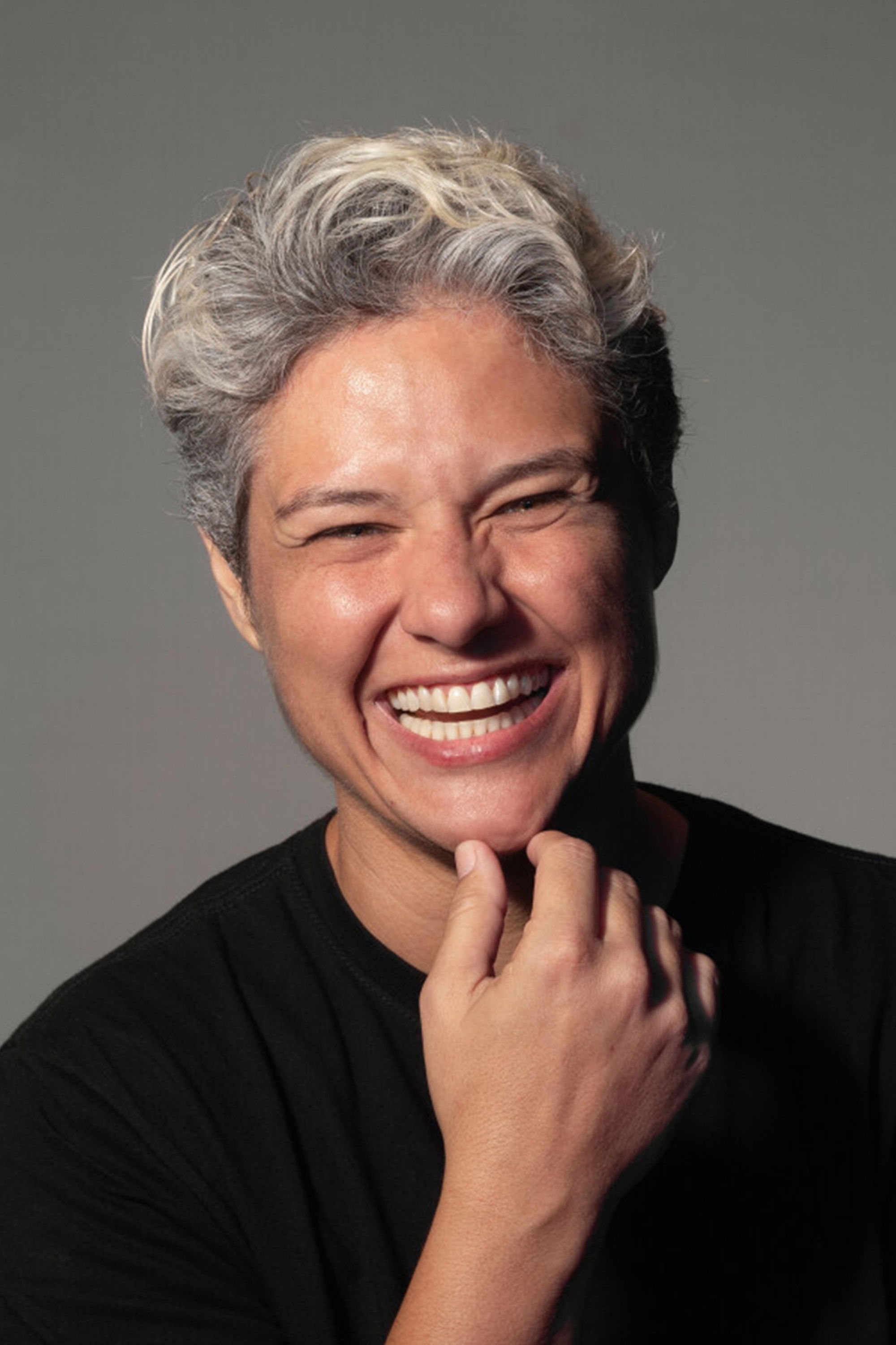 Dani Cozendey backdrop