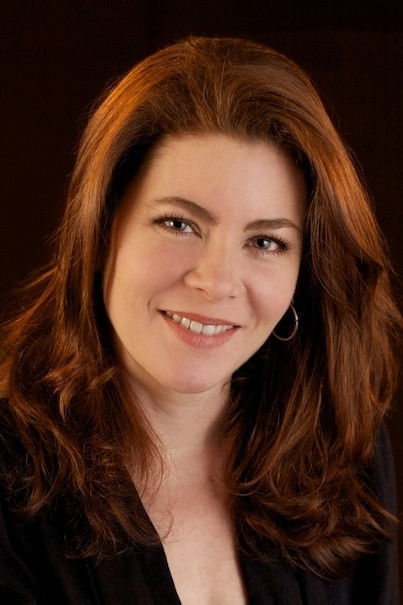 Fanny Lauzier backdrop