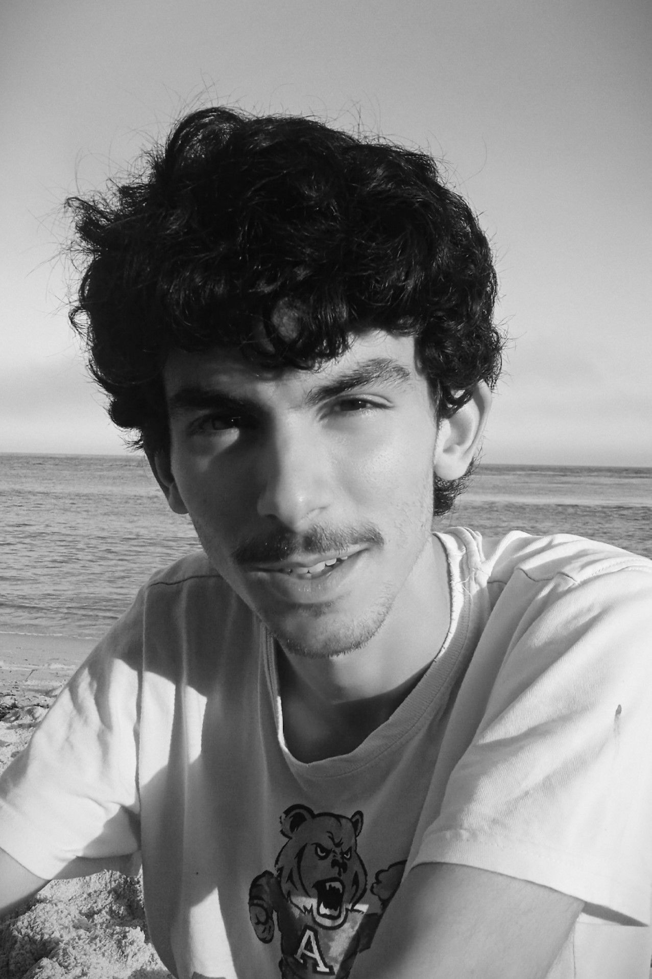 Alexandre Gomes backdrop