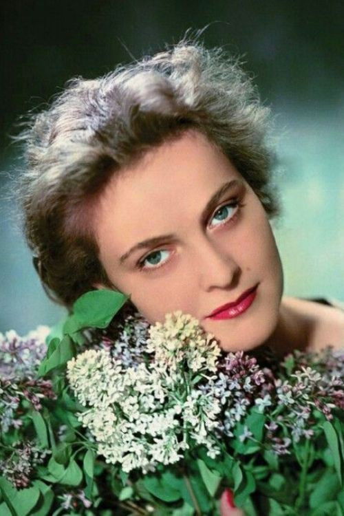 Tatyana Piletskaya backdrop