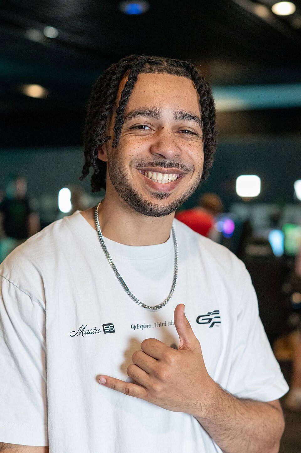 Théo Becker backdrop