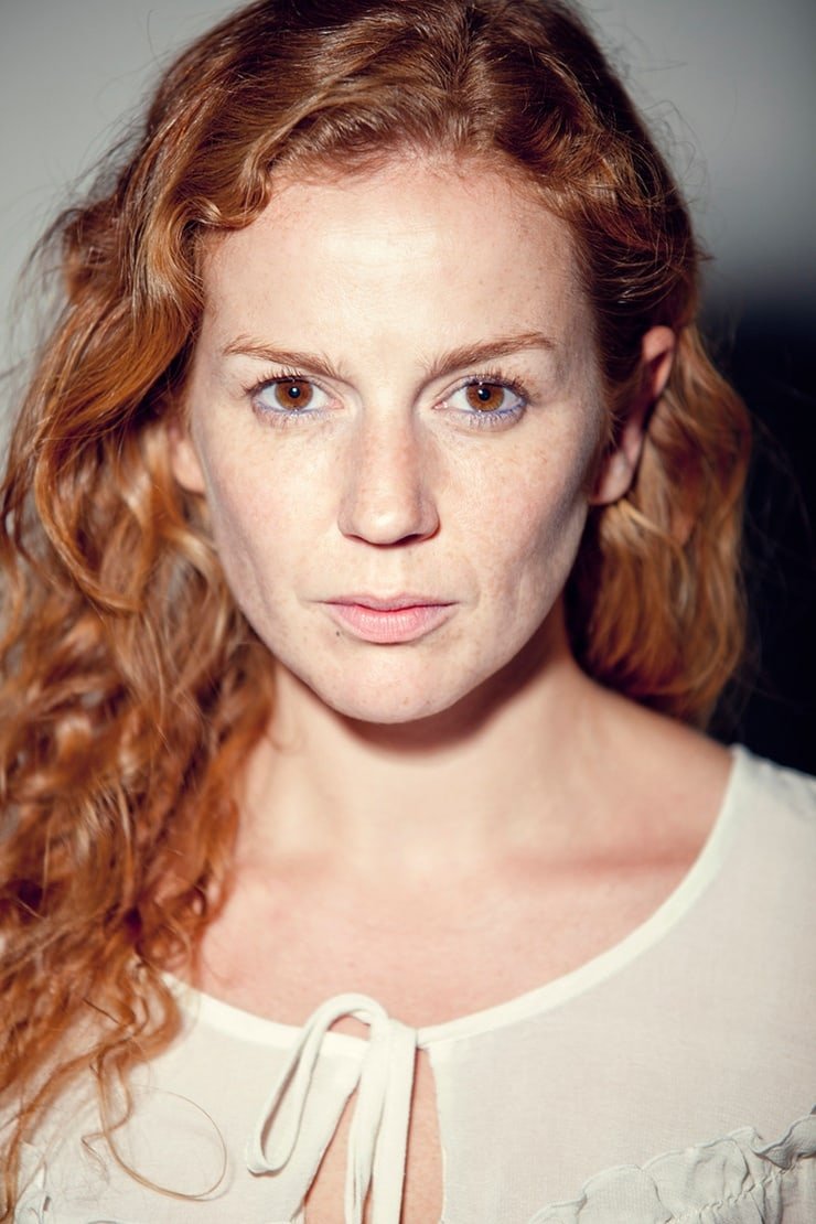 María Vázquez backdrop