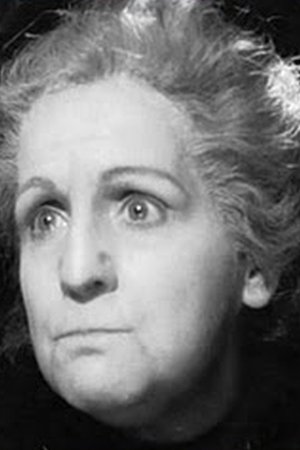 Julia Delgado Caro backdrop