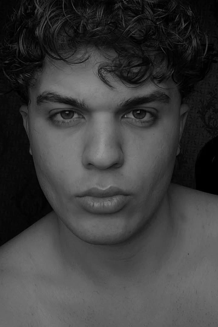 Nihad Aslan backdrop