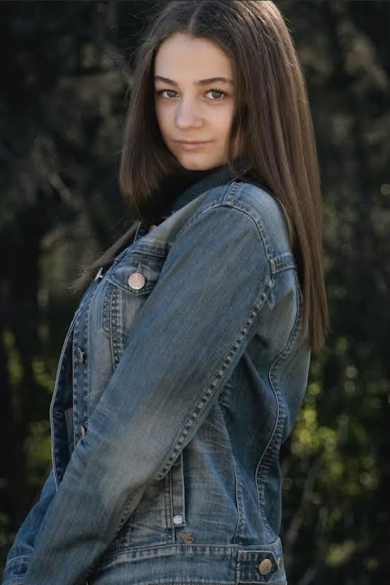 Sienna Lucisano backdrop