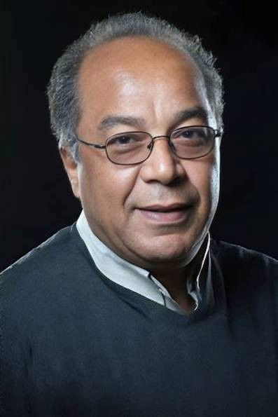 Reynold Ismard backdrop