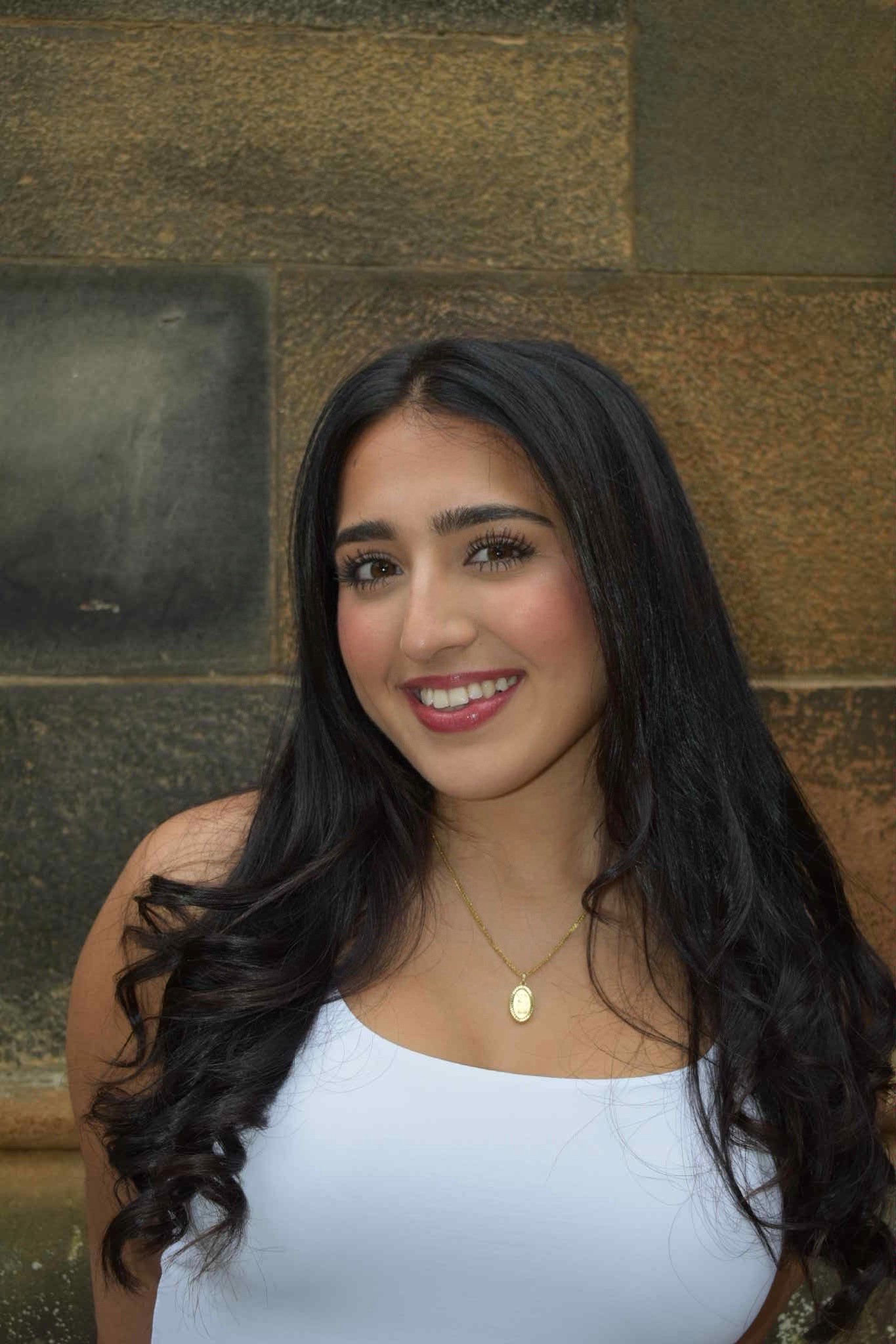 Artemis Asadivand backdrop