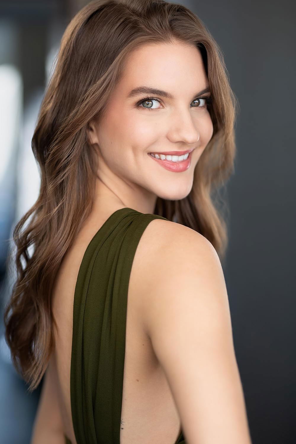 Bianca Buchholtz backdrop