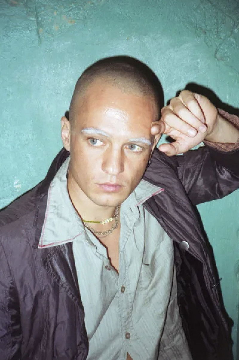 James De Graef backdrop