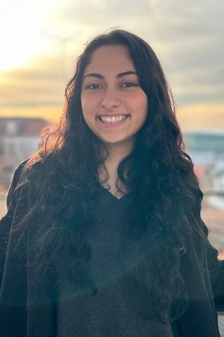 Marisol Maia backdrop