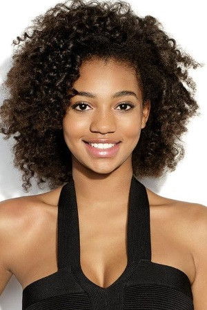 Aissatou Niang backdrop