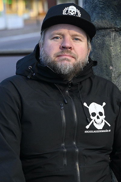 Stefan Sjur backdrop