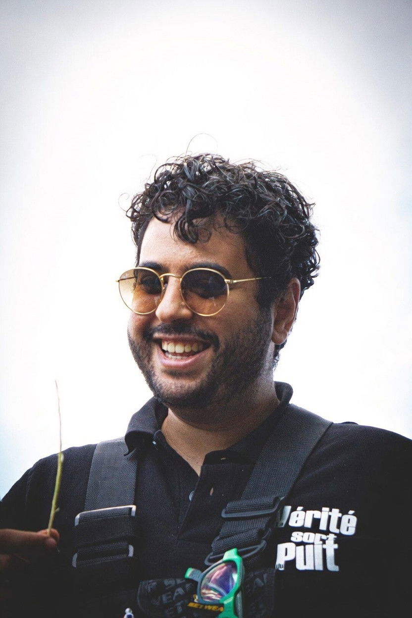 Ahmed Hamouda backdrop