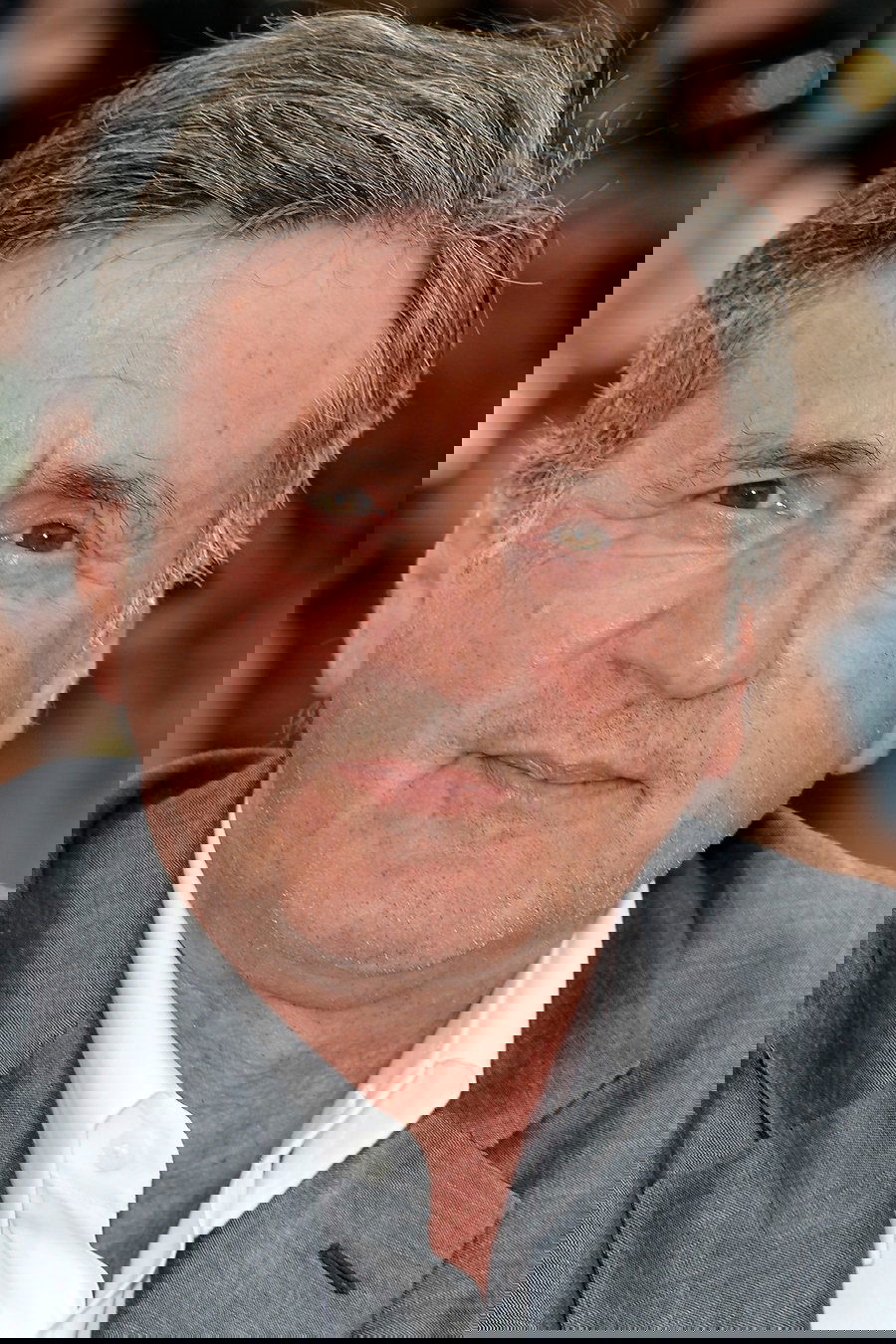 Daniel Oteuil backdrop