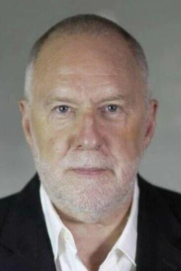 Christian Benedetti backdrop