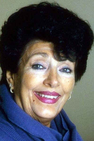 Mikelin Daks backdrop