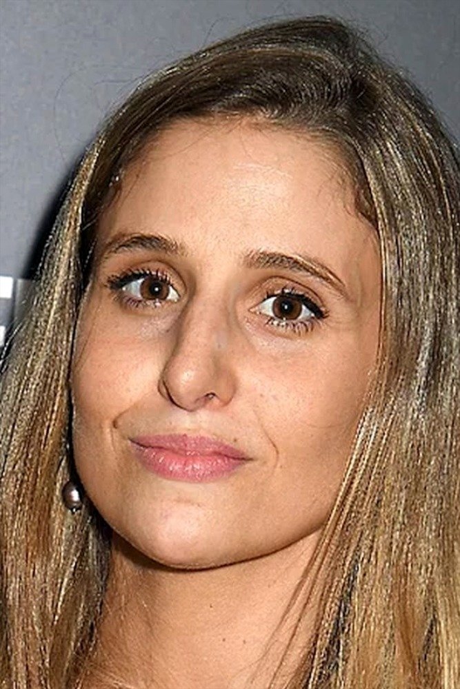 Genevieve Hudson-Price backdrop