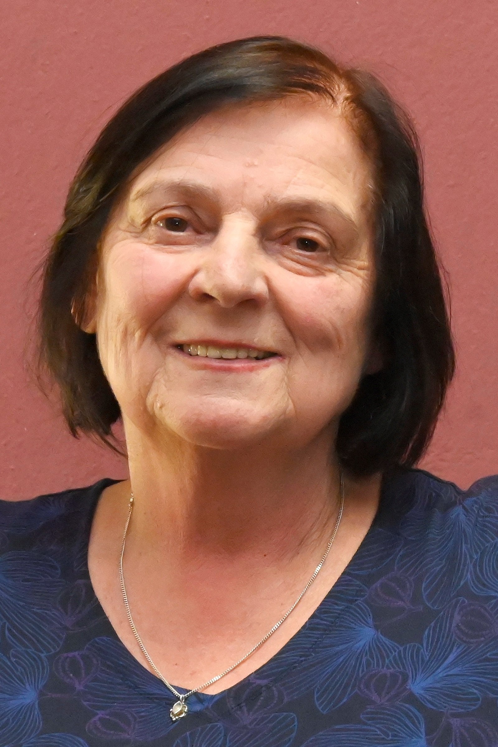 Maria Peschek backdrop