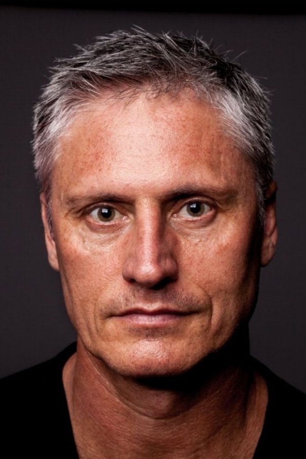 Dwaine Stevenson backdrop