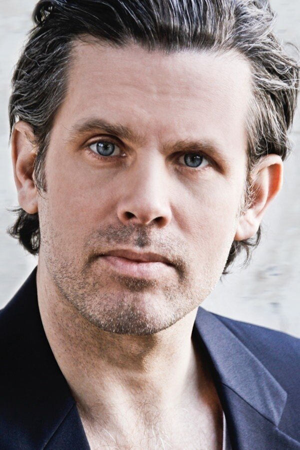 Stefen Groth backdrop