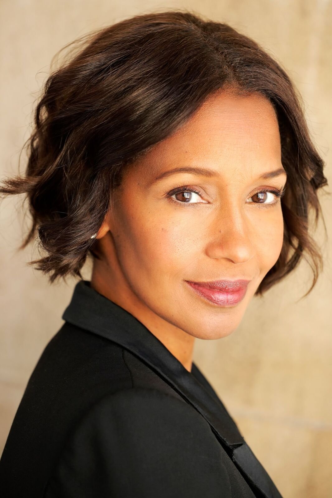 Lenore Thomas backdrop