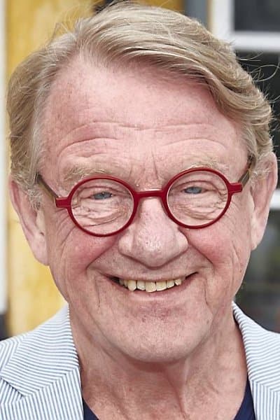 Henning Jensen backdrop