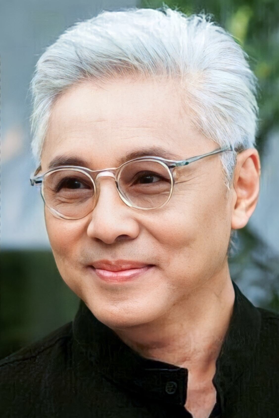 Noppol Gomarachun backdrop